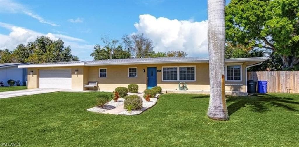 1657 Grace AVE FORT MYERS, FL 33901