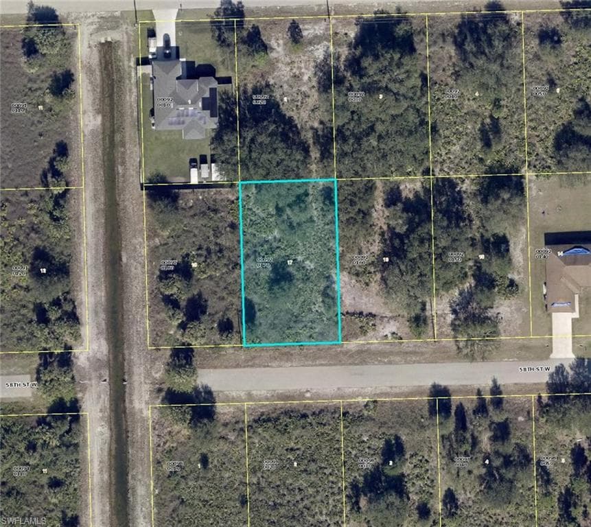 2520 58th ST W LEHIGH ACRES, FL 33971