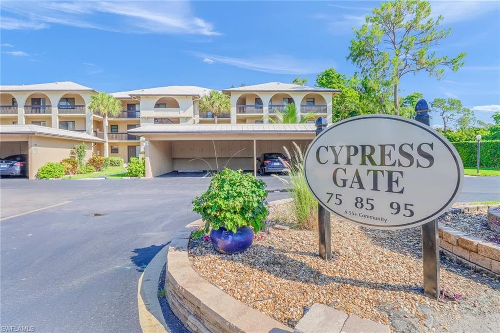 95 Saint Andrews BLVD A109 NAPLES, FL 34113