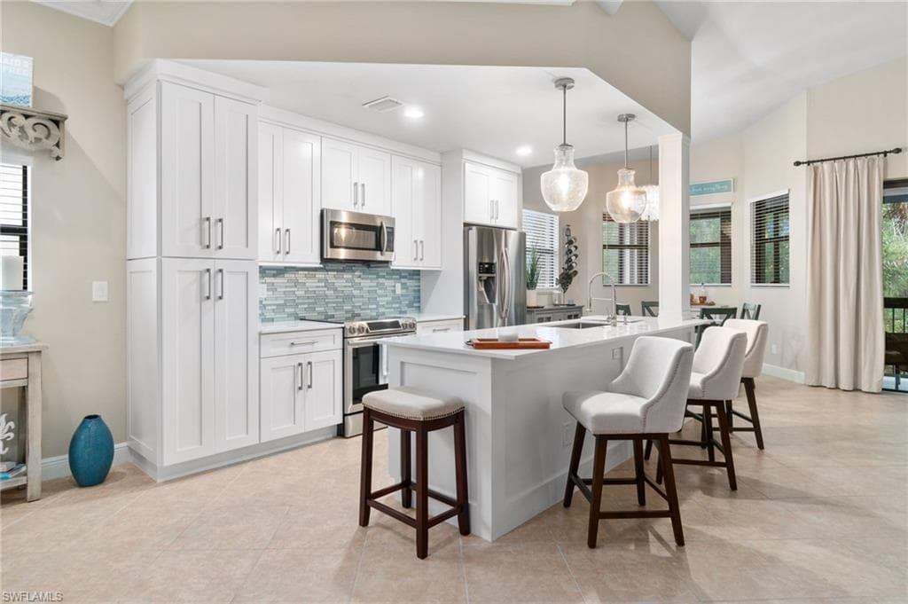 27000 Adriana CIR 201 BONITA SPRINGS, FL 34135