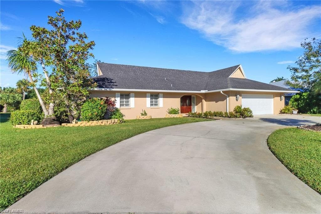 449 Cypress WAY E NAPLES, FL 34110