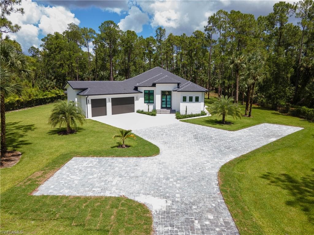 627 14th AVE NE NAPLES, FL 34120
