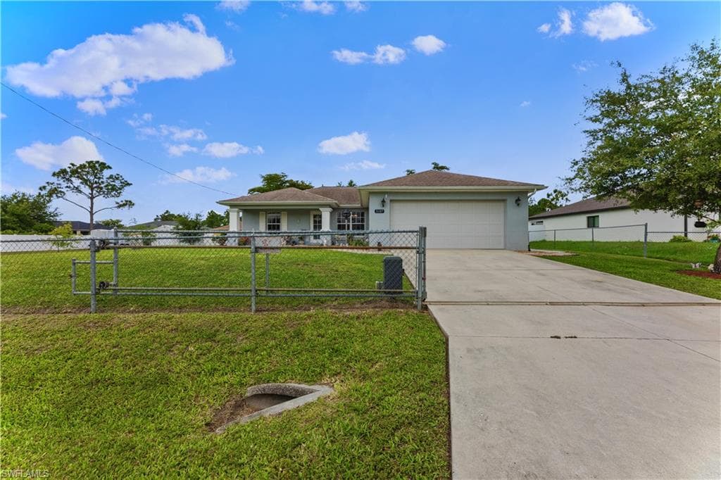 3107 57th ST W LEHIGH ACRES, FL 33971