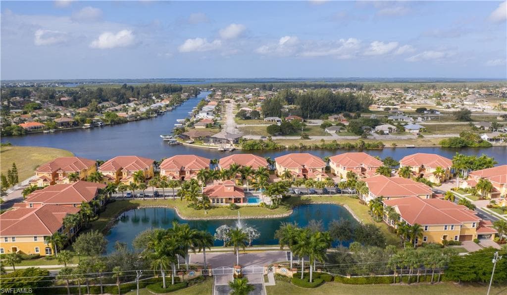 225 Shadroe Cove CIR 1402 CAPE CORAL, FL 33991
