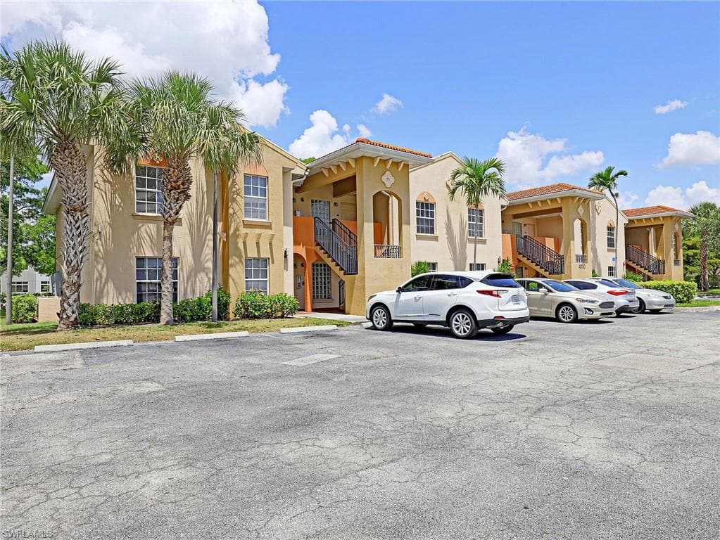 4110 Castilla CIR 205 FORT MYERS, FL 33916