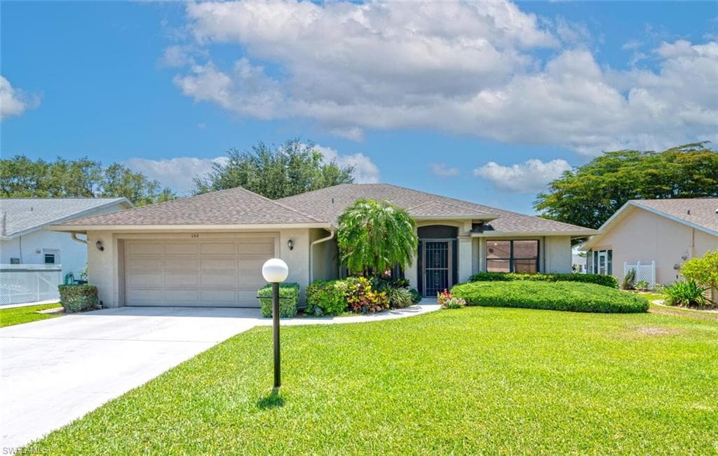 153 Estelle DR NAPLES, FL 34112