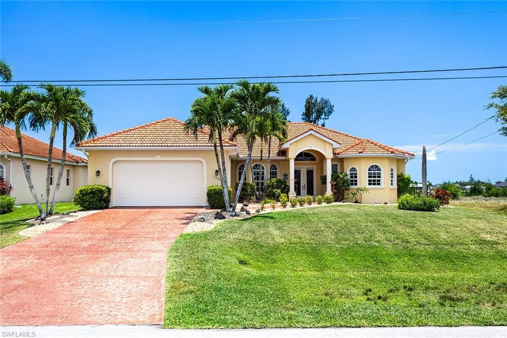 1320 SW 36th TER CAPE CORAL, FL 33914