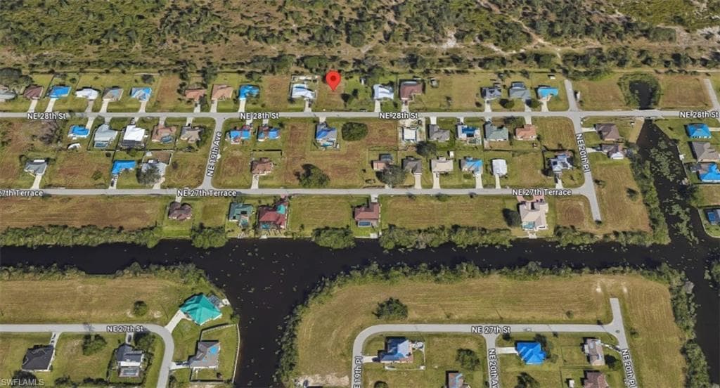 1915 NE 28th ST CAPE CORAL, FL 33909
