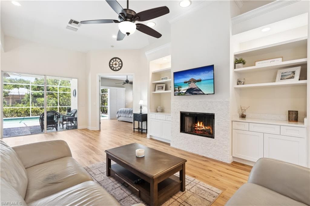 5049 Fairhaven LN NAPLES, FL 34109