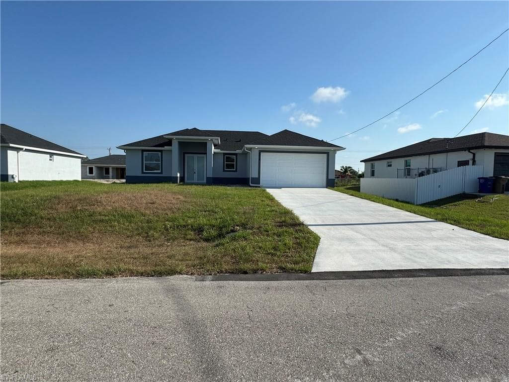 2914 24th ST SW LEHIGH ACRES, FL 33976