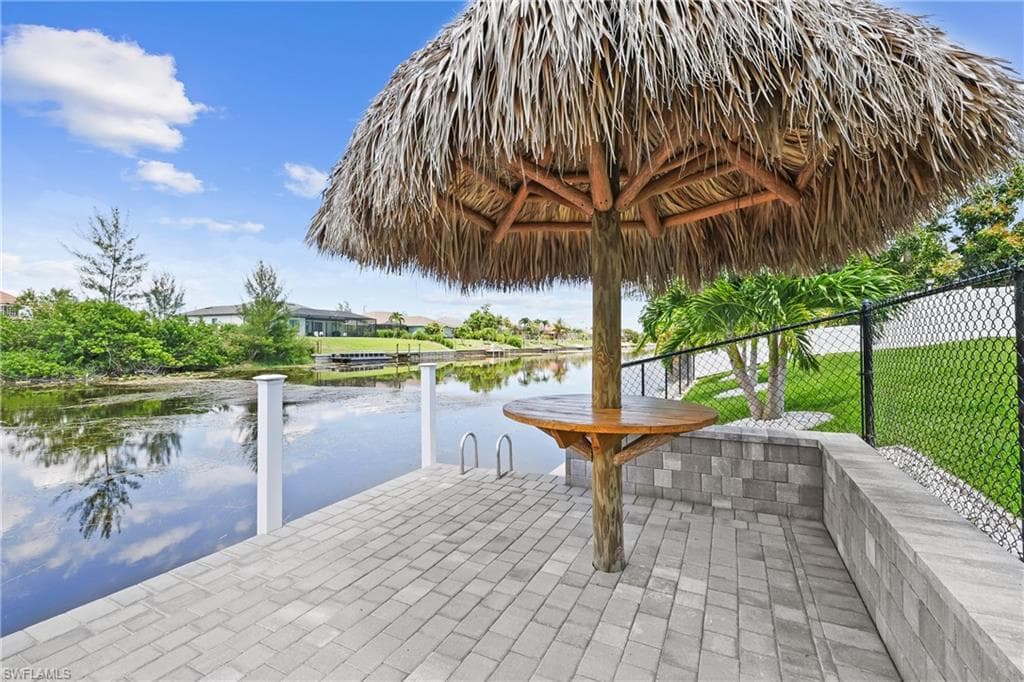 133 SE 17th ST CAPE CORAL, FL 33990