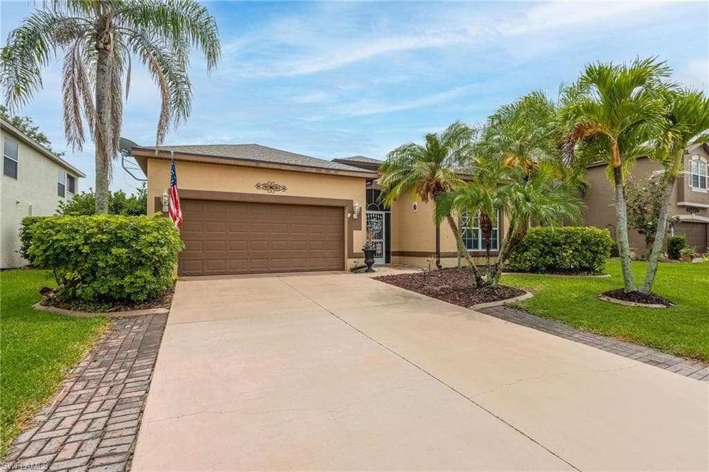 11404 Lake Cypress LOOP FORT MYERS, FL 33913