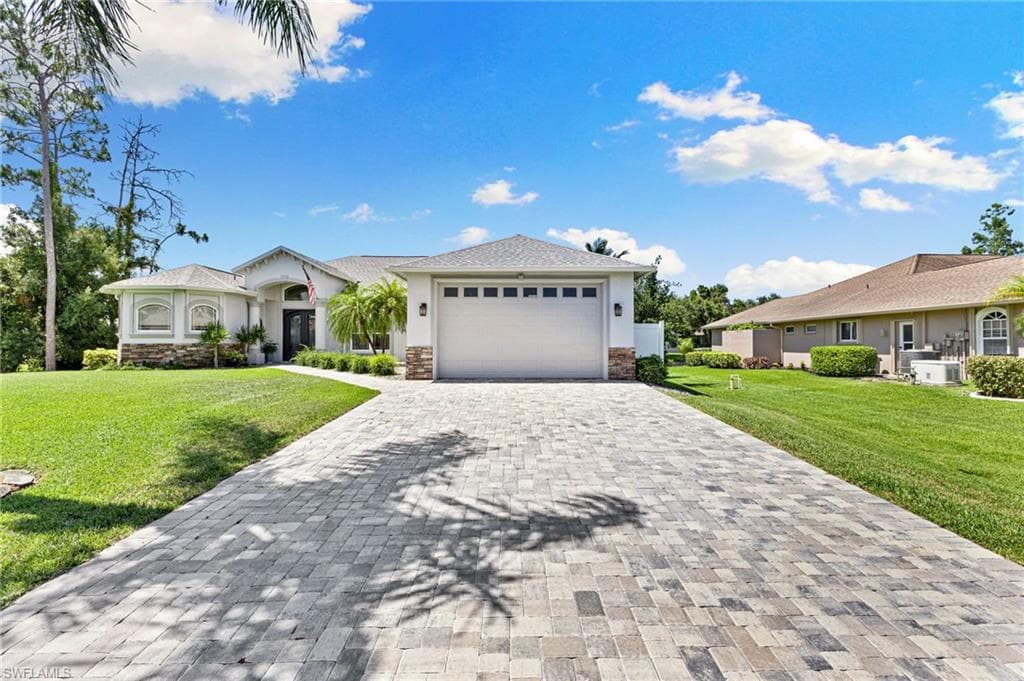 6590 Willow Lake CIR FORT MYERS, FL 33966