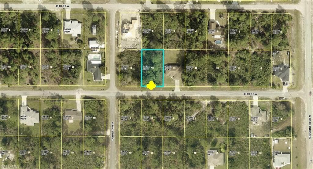 2512 44th ST W LEHIGH ACRES, FL 33971