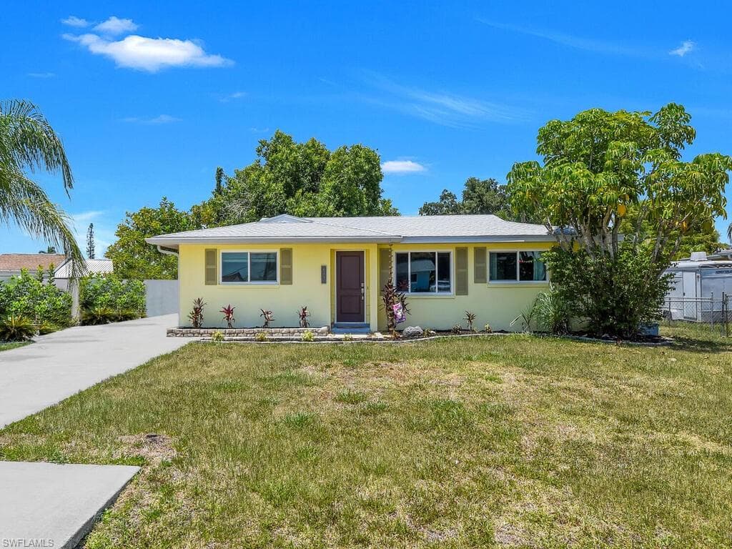 1355 Sirocco ST FORT MYERS, FL 33919
