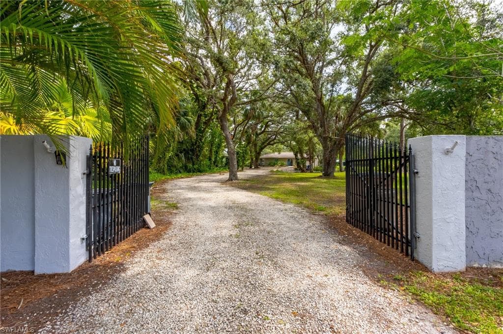 14311 Cemetery RD FORT MYERS, FL 33905