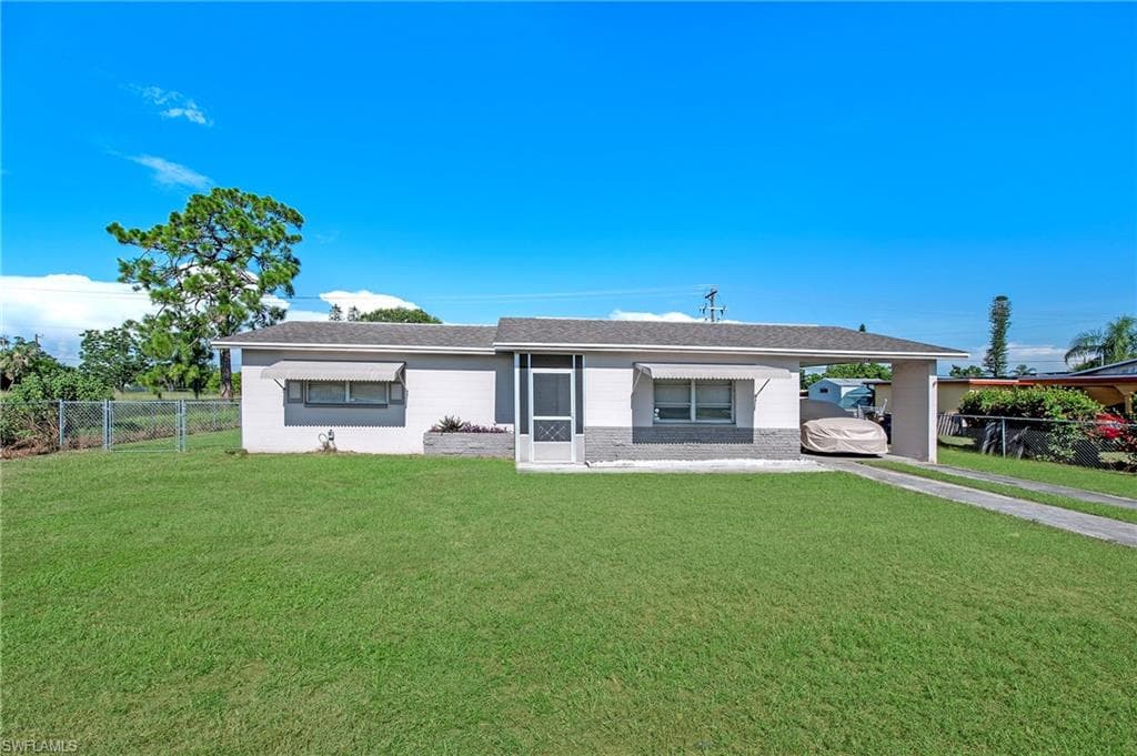 17 Alabama RD N LEHIGH ACRES, FL 33936