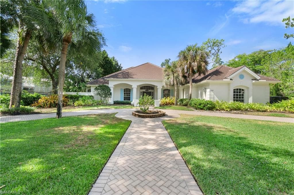 2512 Spicebush LN NAPLES, FL 34105
