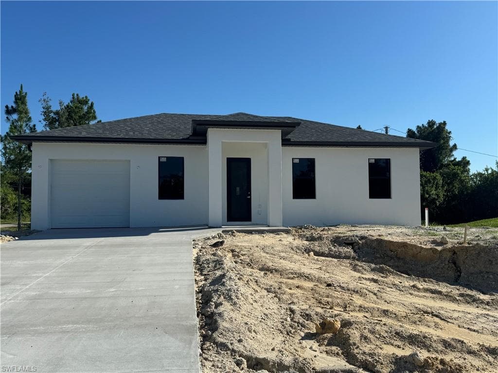 206 W 9th ST LEHIGH ACRES, FL 33972
