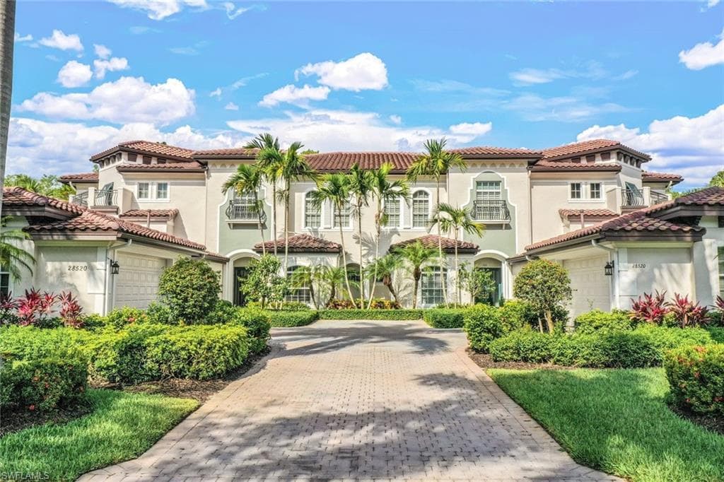 28520 CALABRIA CT 101 NAPLES, FL 34110