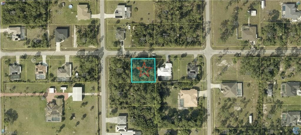 2802 E 9th ST LEHIGH ACRES, FL 33972