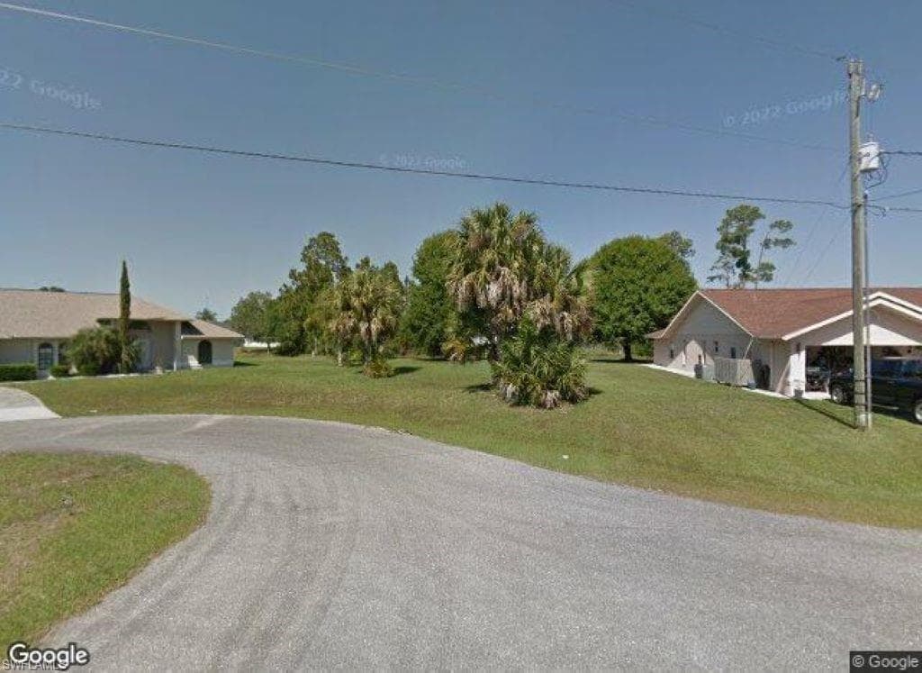203 Uruguay DR PUNTA GORDA, FL 33983