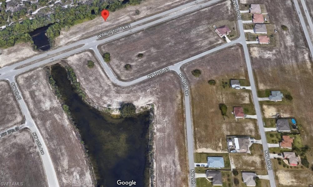 907 Wilmington PKWY CAPE CORAL, FL 33993