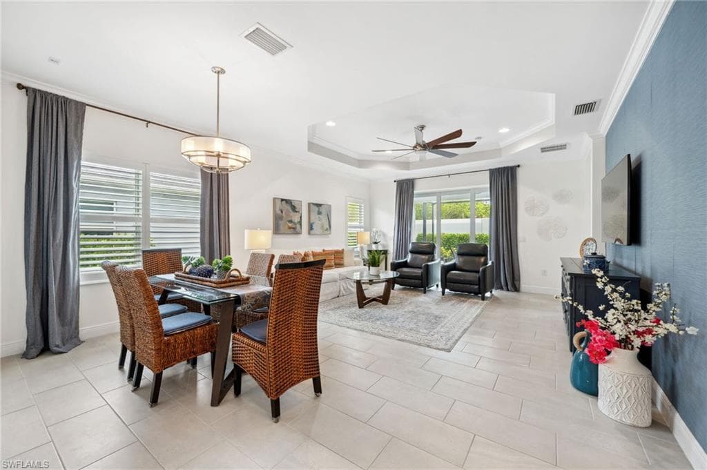 2353 Ariane DR NAPLES, FL 34112