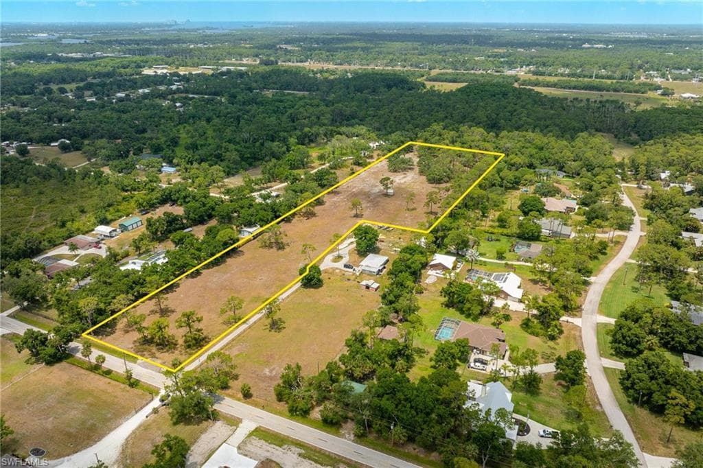 18301 Old Bayshore RD NORTH FORT MYERS, FL 33917