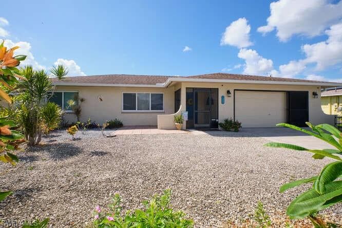 120 SE 3rd TER CAPE CORAL, FL 33990