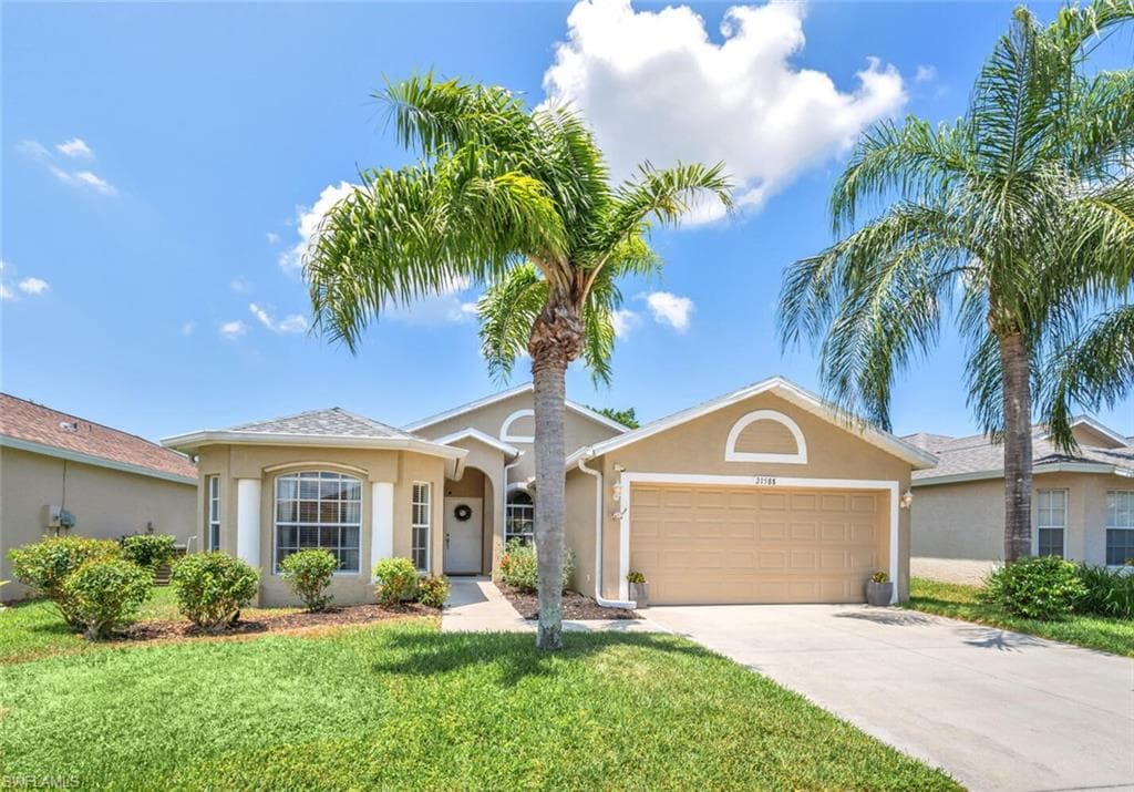 21588 Berwhich RUN ESTERO, FL 33928