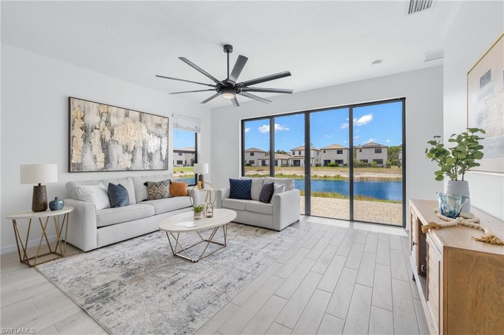 8988 Madrid CIR NAPLES, FL 34104