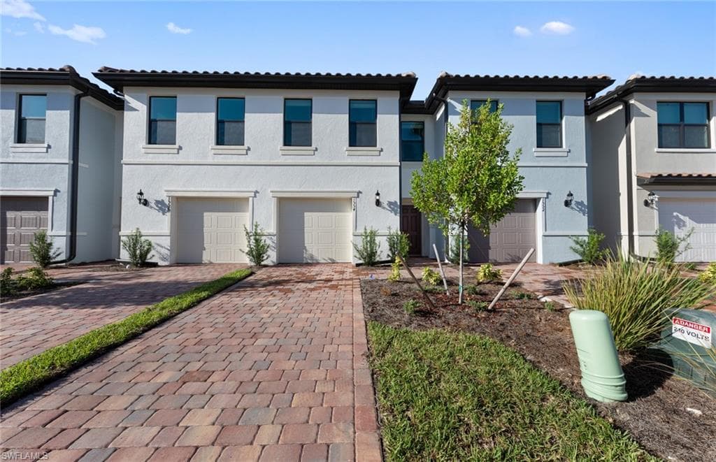 1554 Fells Cove LN CAPE CORAL, FL 33909