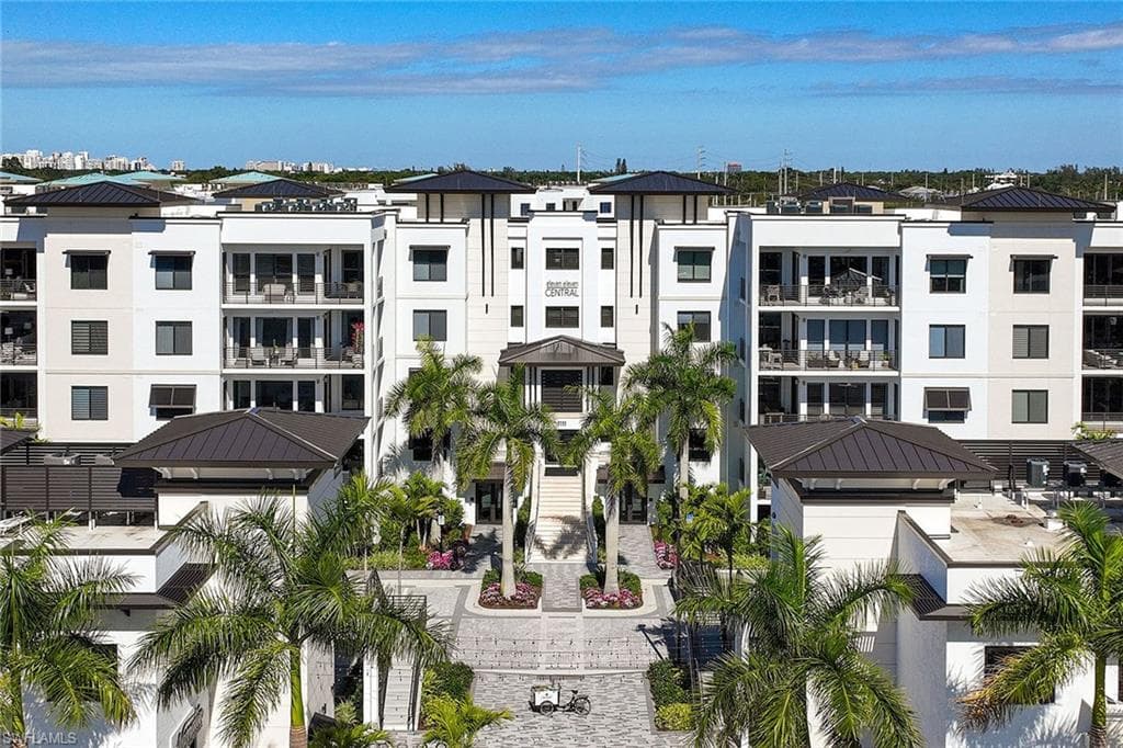 1115 Central AVE 241 NAPLES, FL 34102