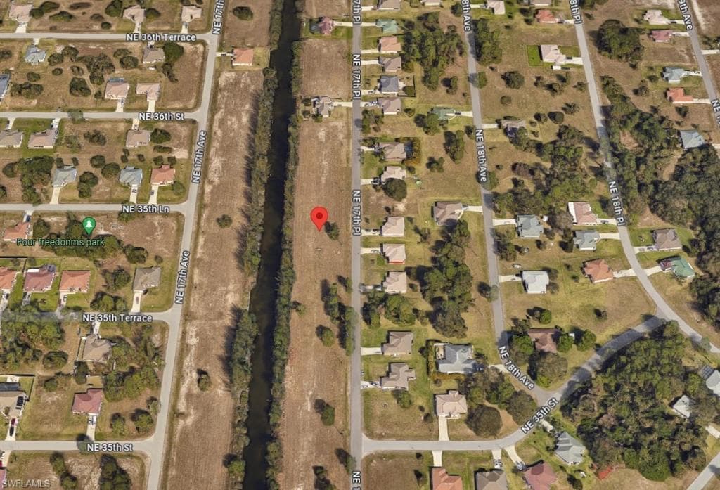 3524 NE 17th PL CAPE CORAL, FL 33909