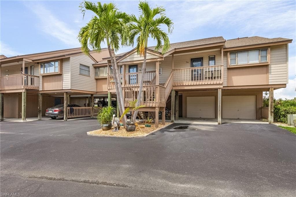 7660 Captains Harbor DR 305 BOKEELIA, FL 33922