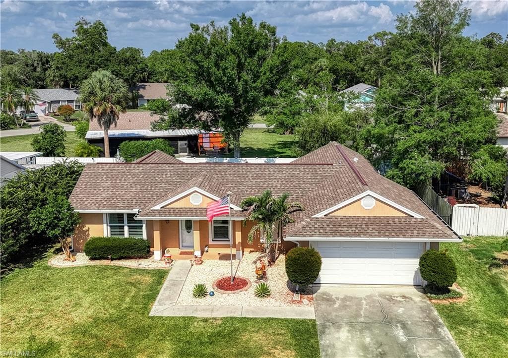 16276 Mirror Lake DR NORTH FORT MYERS, FL 33917