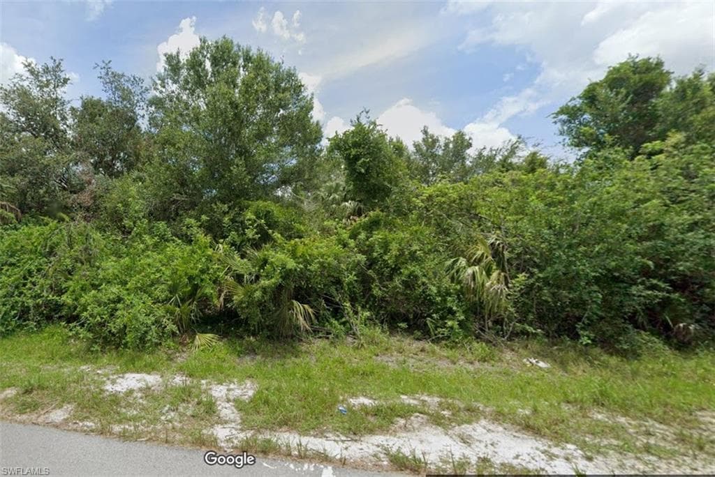 6008 Lacota AVE FORT MYERS, FL 33905