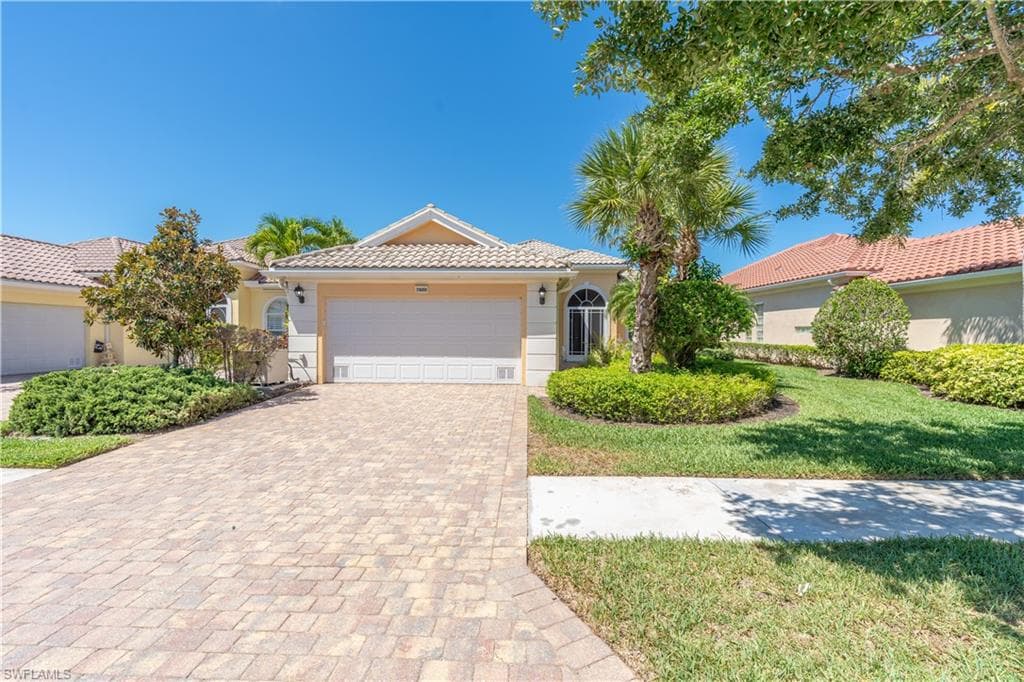 7800 Orvieto CT NAPLES, FL 34114