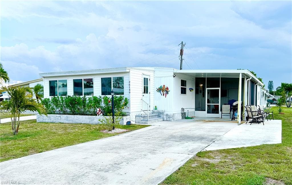 26149 Kings RD BONITA SPRINGS, FL 34135