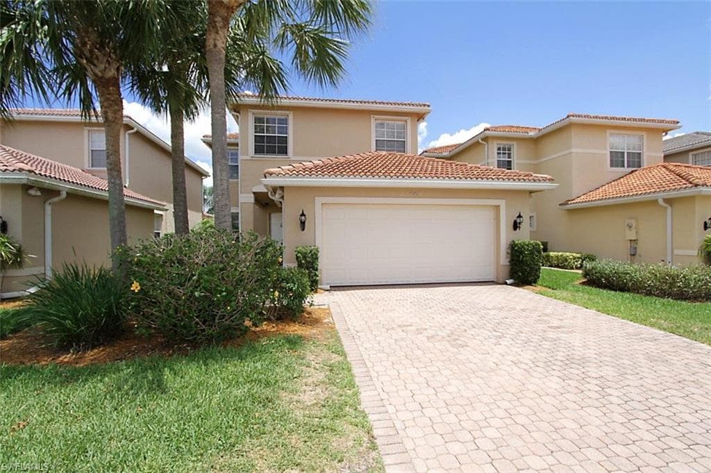 10467 Winged Elm LN FORT MYERS, FL 33913