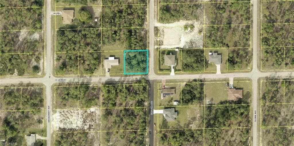 1607 E 14th ST LEHIGH ACRES, FL 33972