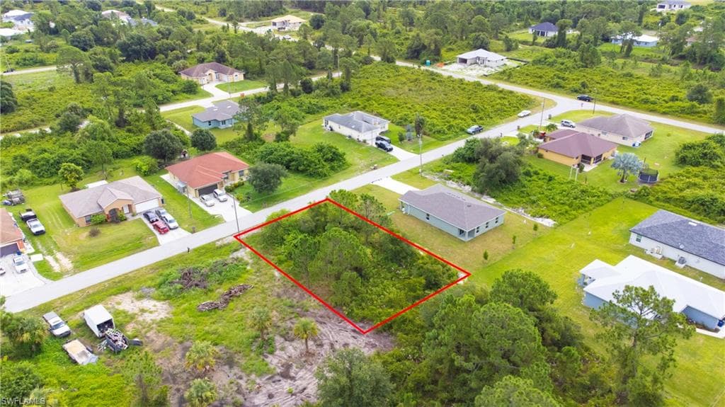858 Chantilly ST E LEHIGH ACRES, FL 33974
