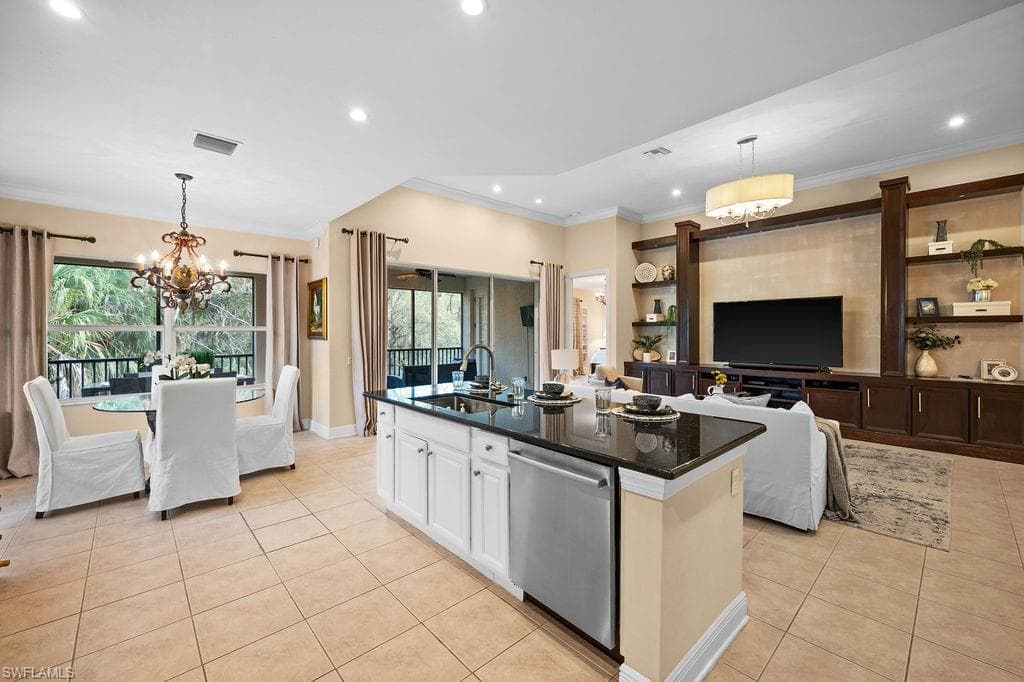 28468 Altessa WAY 201 BONITA SPRINGS, FL 34135