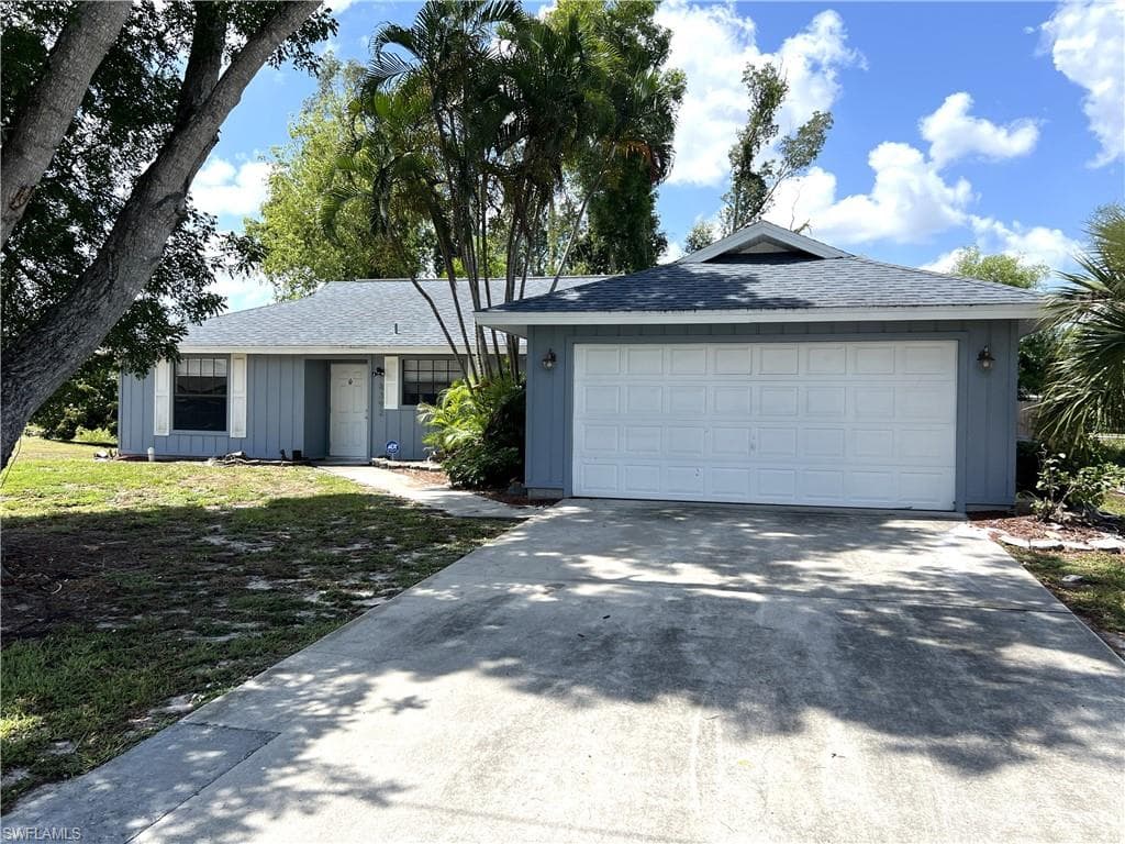 8392 Lemon RD FORT MYERS, FL 33967