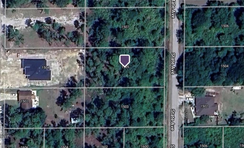 1505 State AVE LEHIGH ACRES, FL 33972