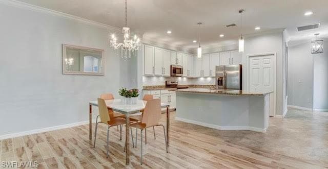 9196 Glenforest DR NAPLES, FL 34120