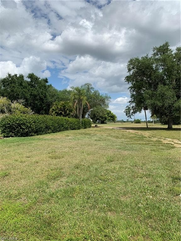 20053 Lake Vista CIR N LEHIGH ACRES, FL 33936