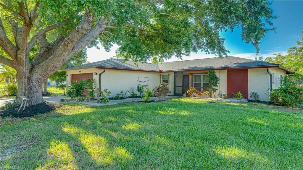 108 Jacaranda PKWY E CAPE CORAL, FL 33909