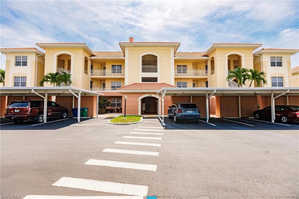 1105 Van Loon Commons CIR 201 CAPE CORAL, FL 33909